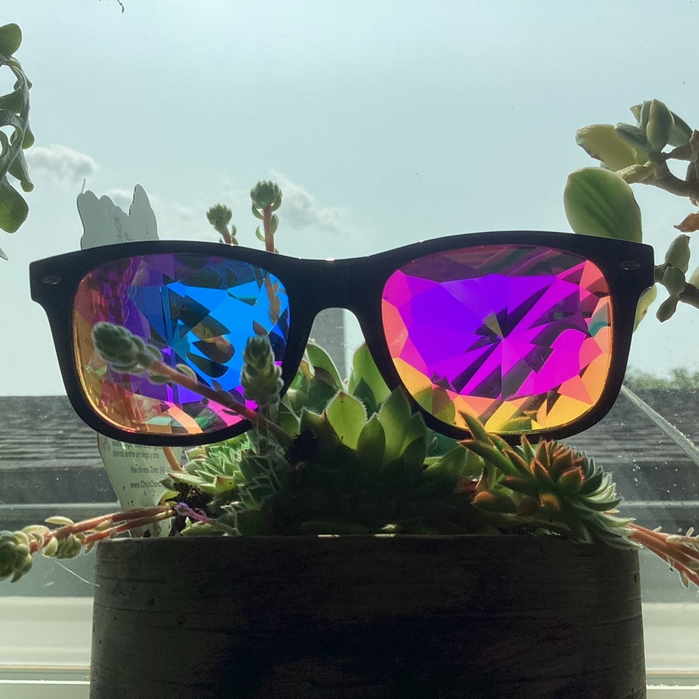 GloFX Ultimate Kaleidoscope Glasses - Rainbow Rave Light Diffraction Eyewear - Picture 9 of 9